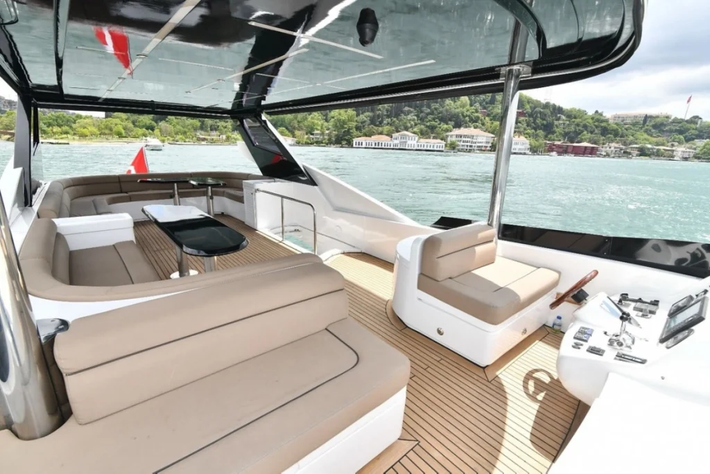 Private Yacht Charter